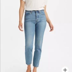 Levi’s Wedgie Straight Ankle Womens Jeans